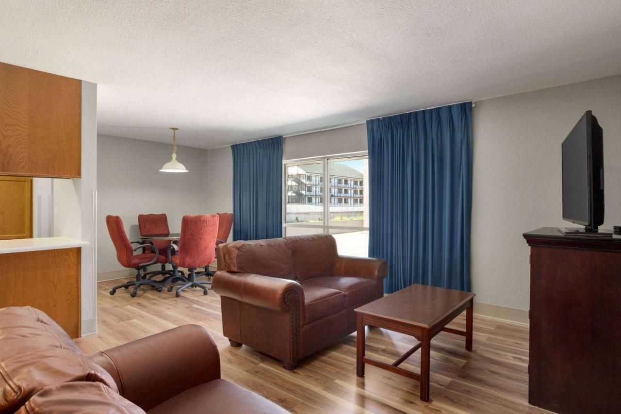 Americinn By Wyndham Branson & Conference Center Eksteriør billede